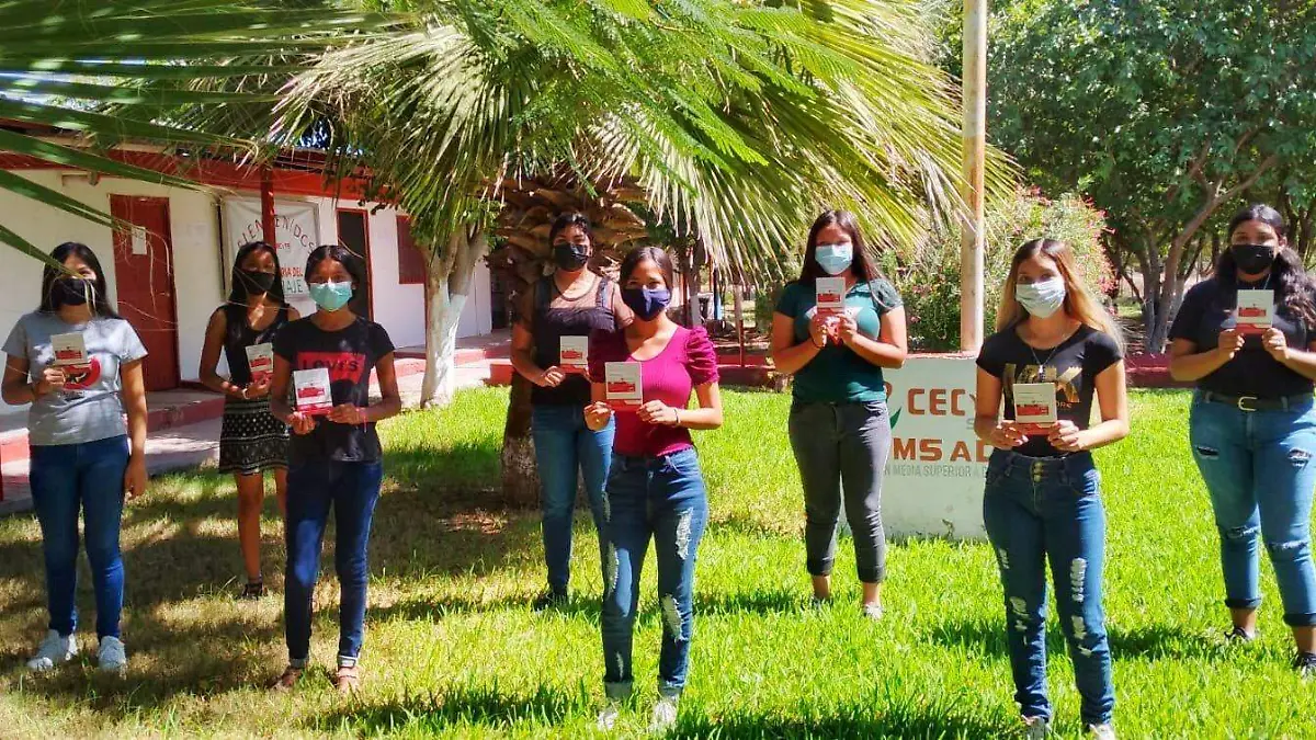 Alumnas de Cecyte Sonora becadas por Constelation brans